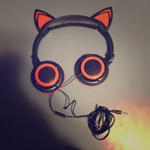 Light up head phones cat style!